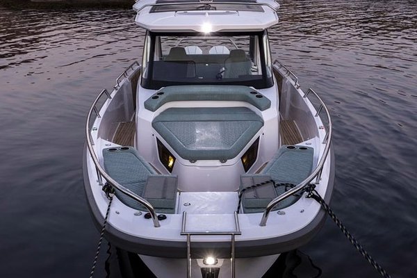 2027 Nimbus ST 35