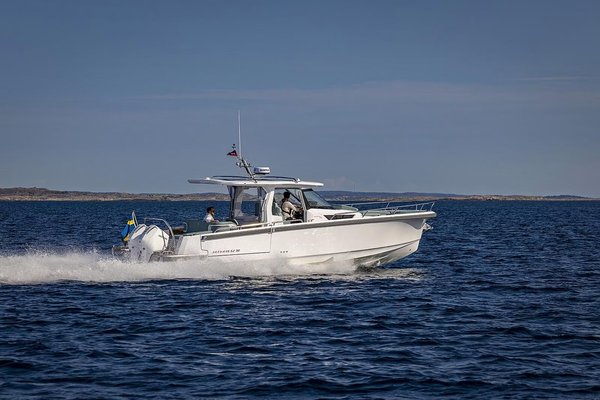 2027 Nimbus ST 35