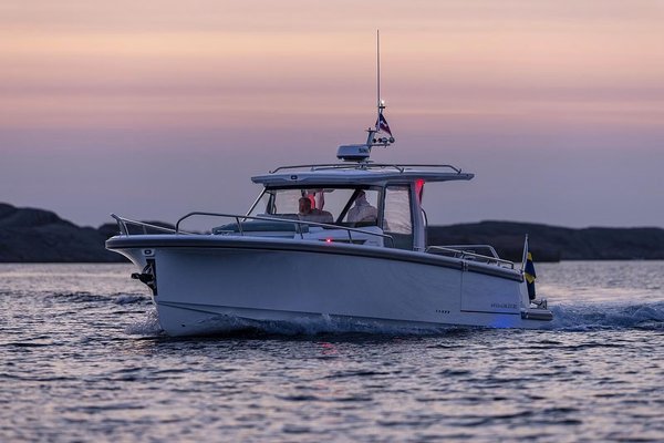 2027 Nimbus ST 35