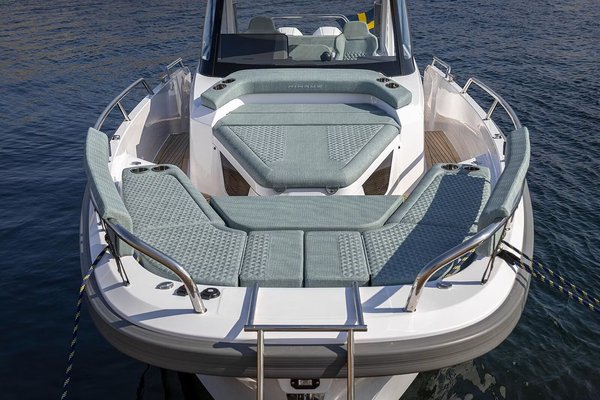 2027 Nimbus ST 35
