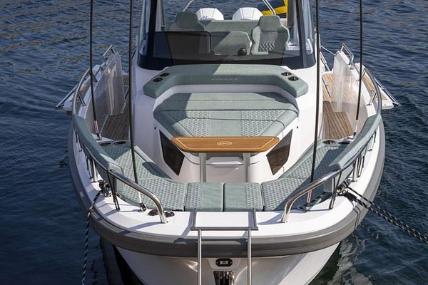 2027 Nimbus ST 35