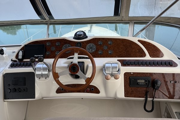 1998 Maxum 4600 SCB