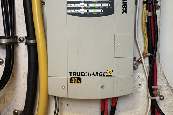 1998 Maxum 4600 SCB