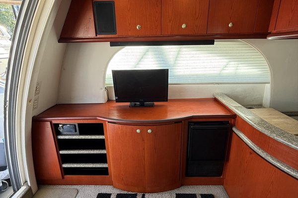 1998 Maxum 4600 SCB