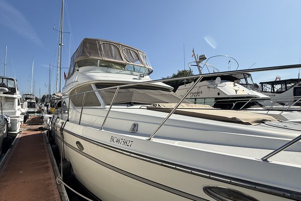 1998 Maxum 4600 SCB
