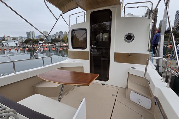2017 Ranger Tugs R-27
