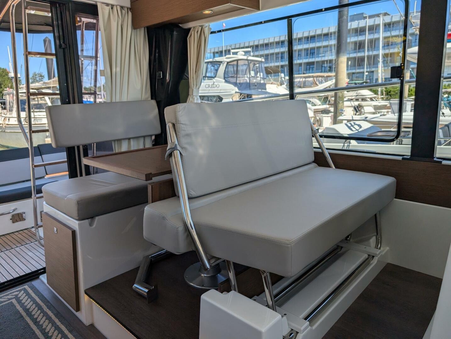 2023 Jeanneau NC 1095 FLY