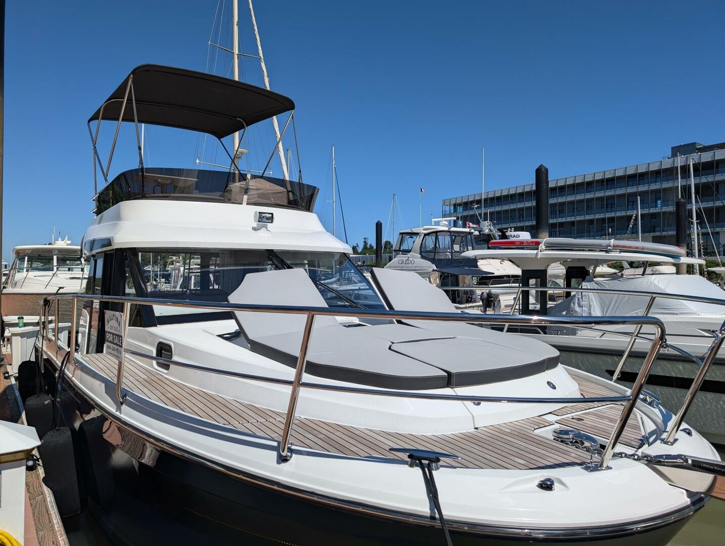 2023 Jeanneau NC 1095 FLY