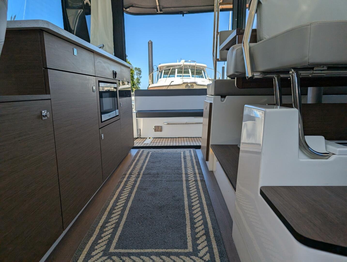 2023 Jeanneau NC 1095 FLY