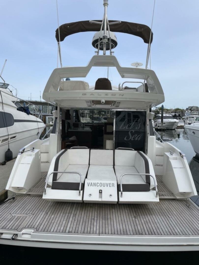 2017 Galeon 430 Skydeck