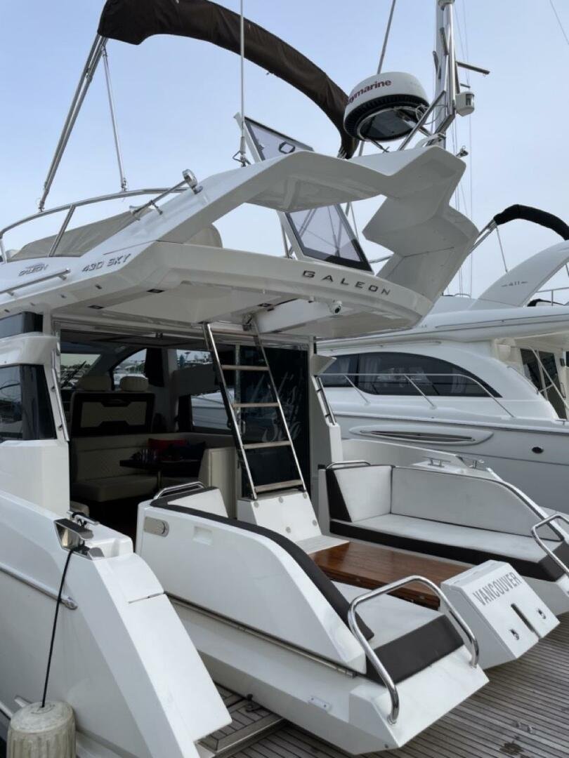 2017 Galeon 430 Skydeck