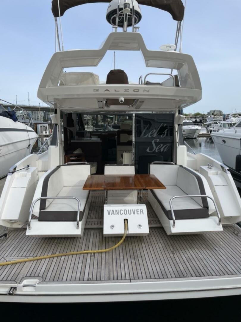 2017 Galeon 430 Skydeck