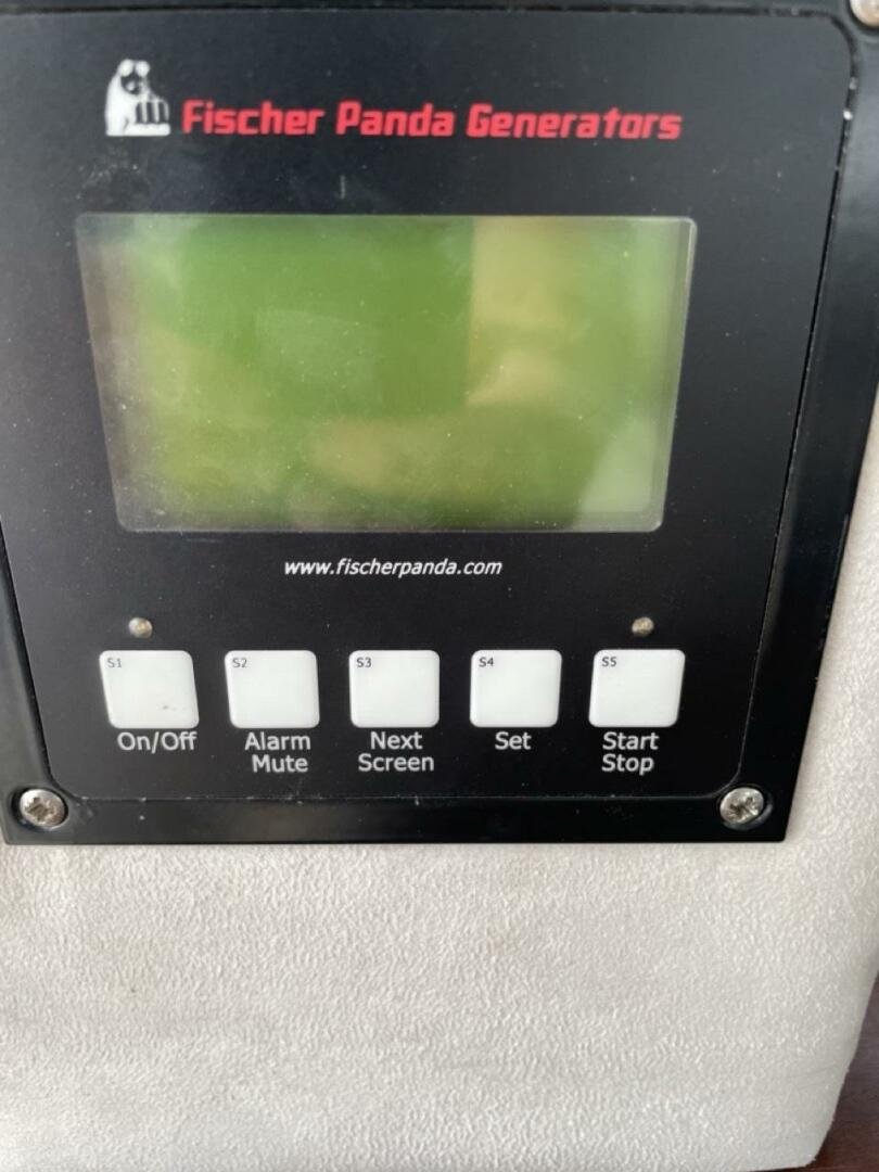 2017 Galeon 430 Skydeck