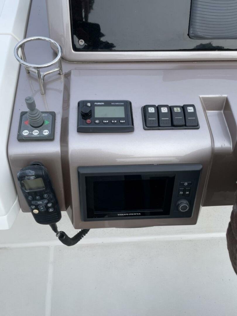 2017 Galeon 430 Skydeck