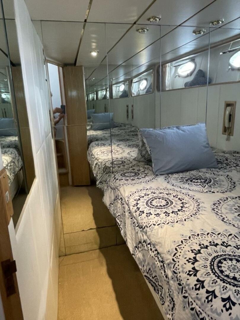 1991 Ocean Alexander null