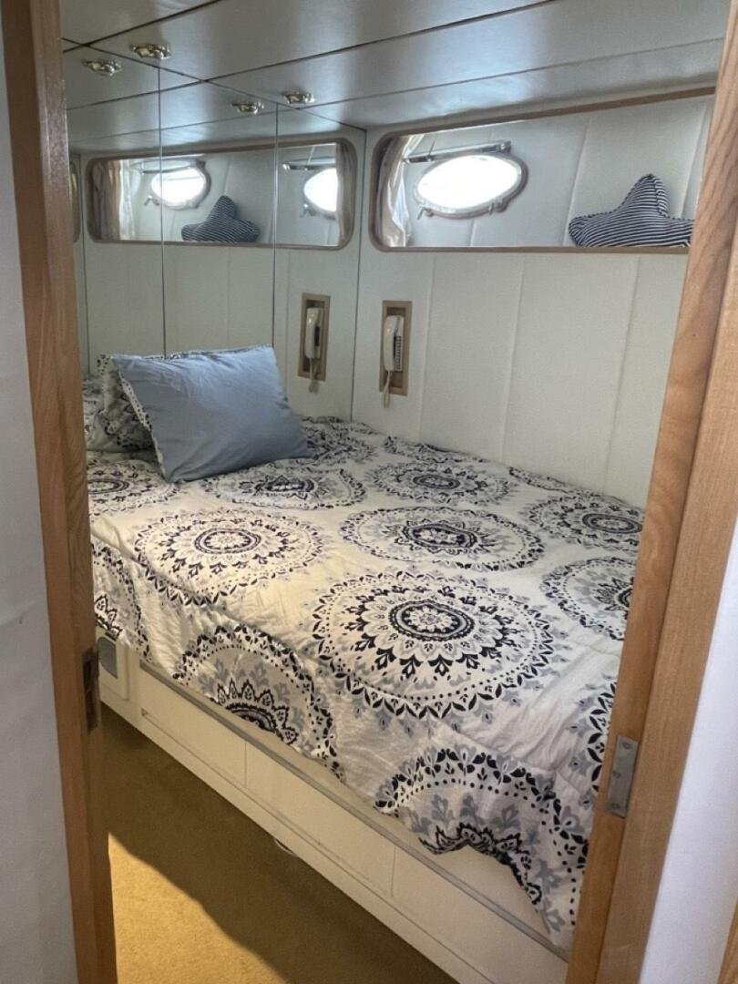 1991 Ocean Alexander null