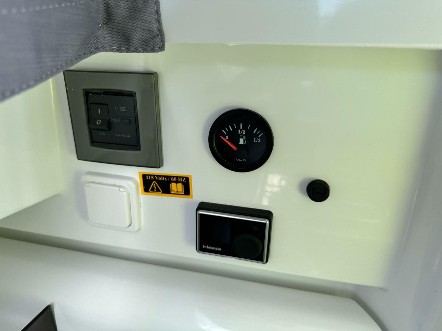 2021 Jeanneau NC 795 S2