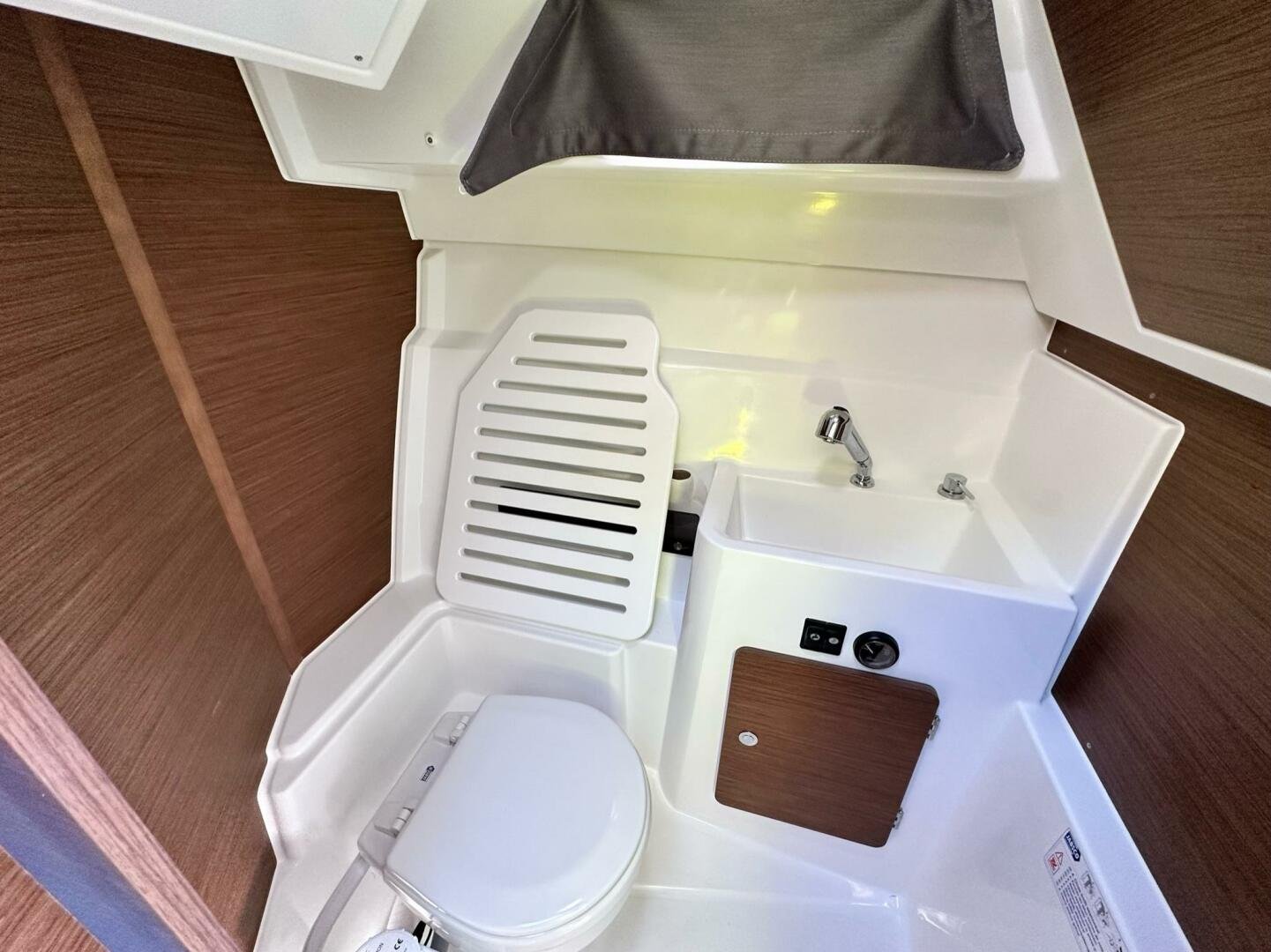 2021 Jeanneau NC 795 S2