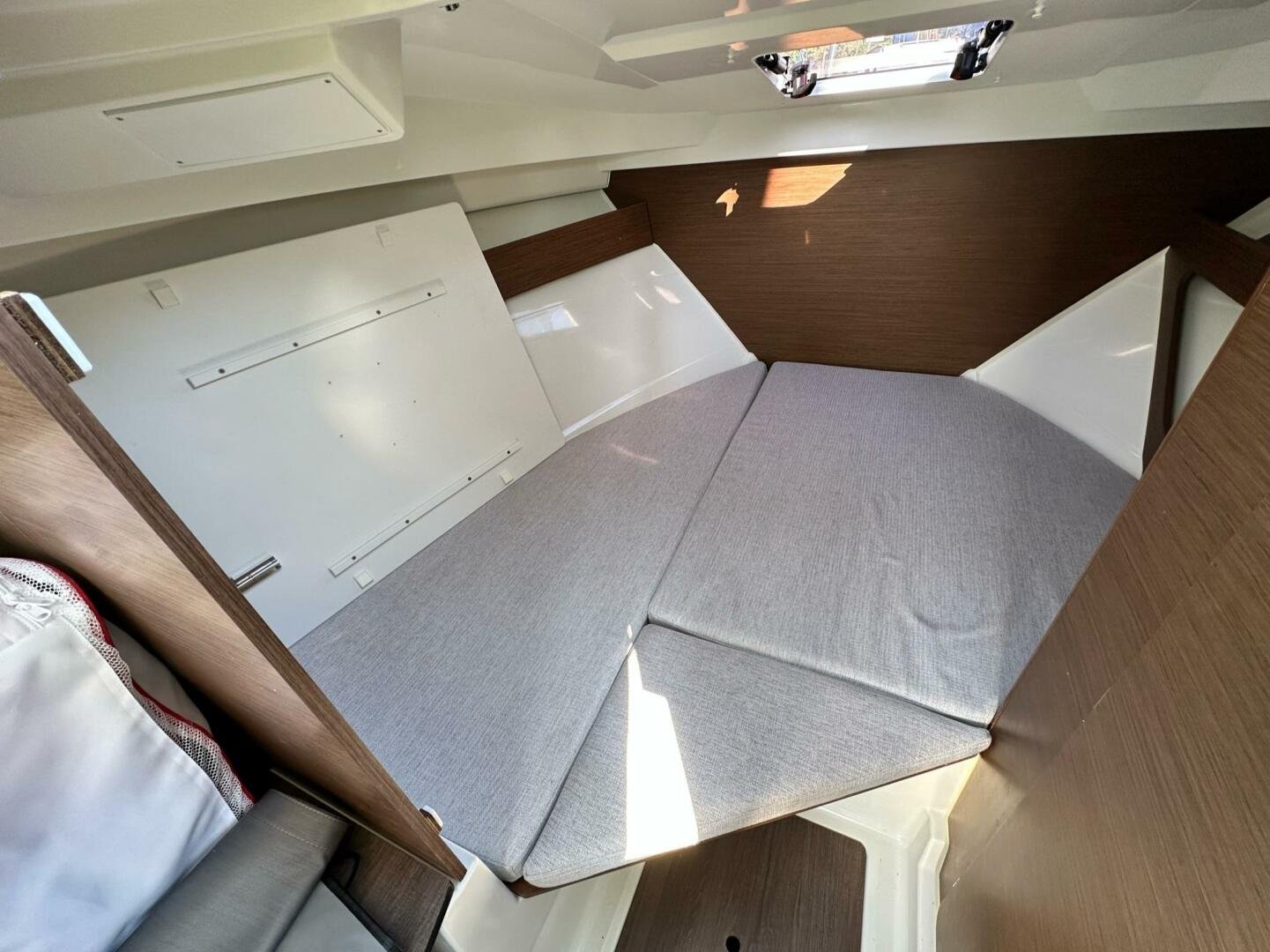 2021 Jeanneau NC 795 S2