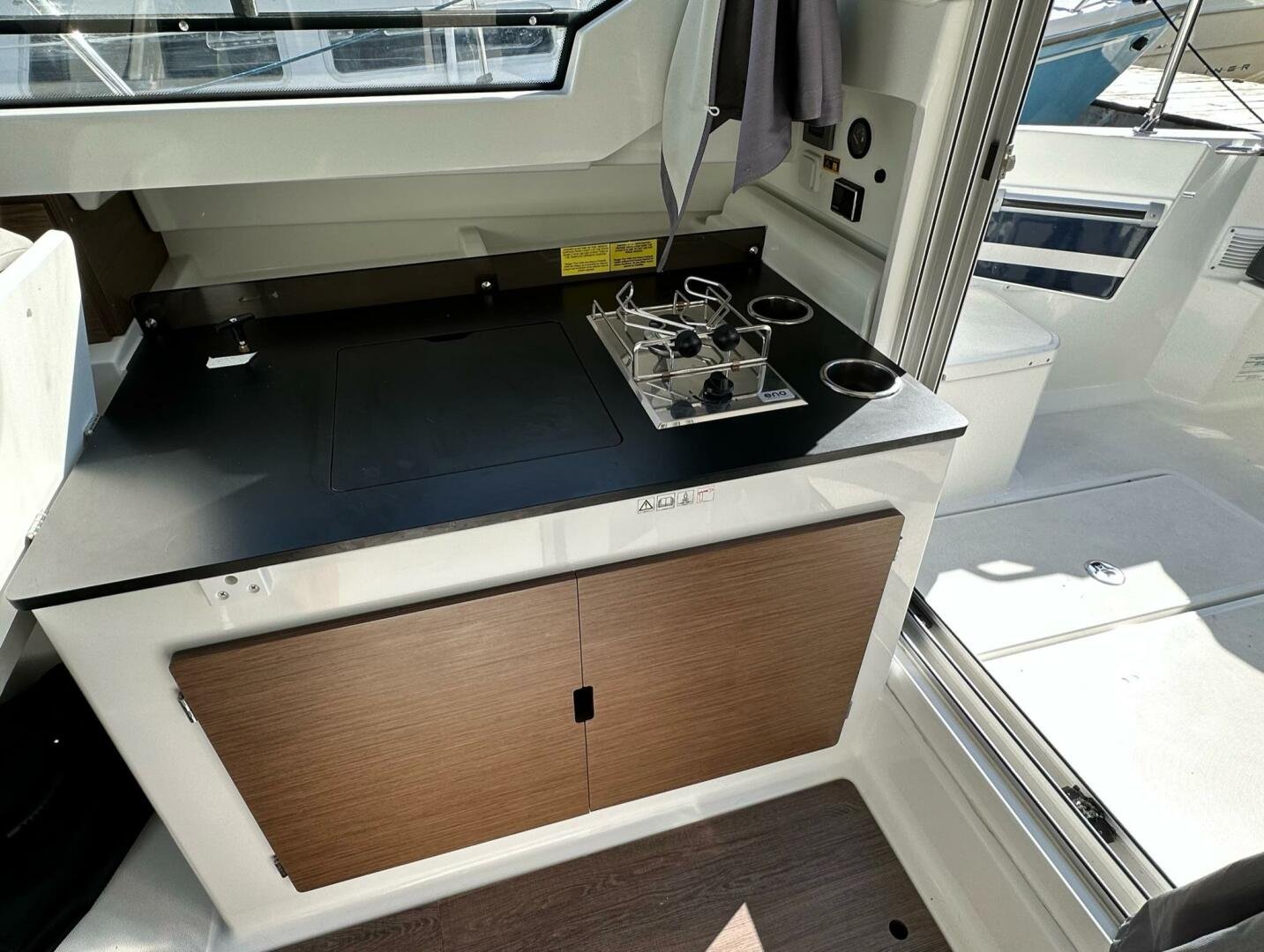 2021 Jeanneau NC 795 S2