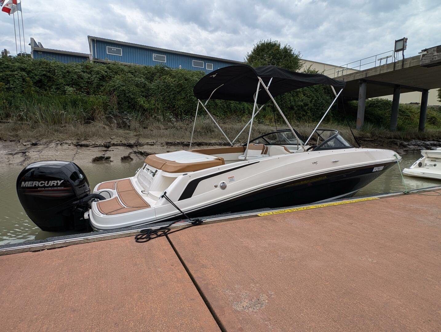2019 Bayliner VR5
