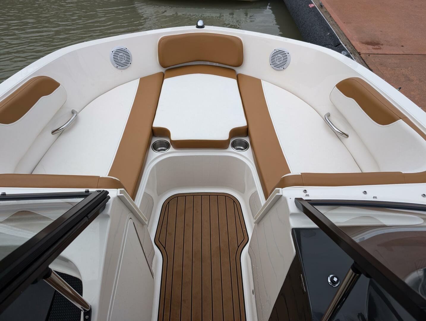 2019 Bayliner VR5