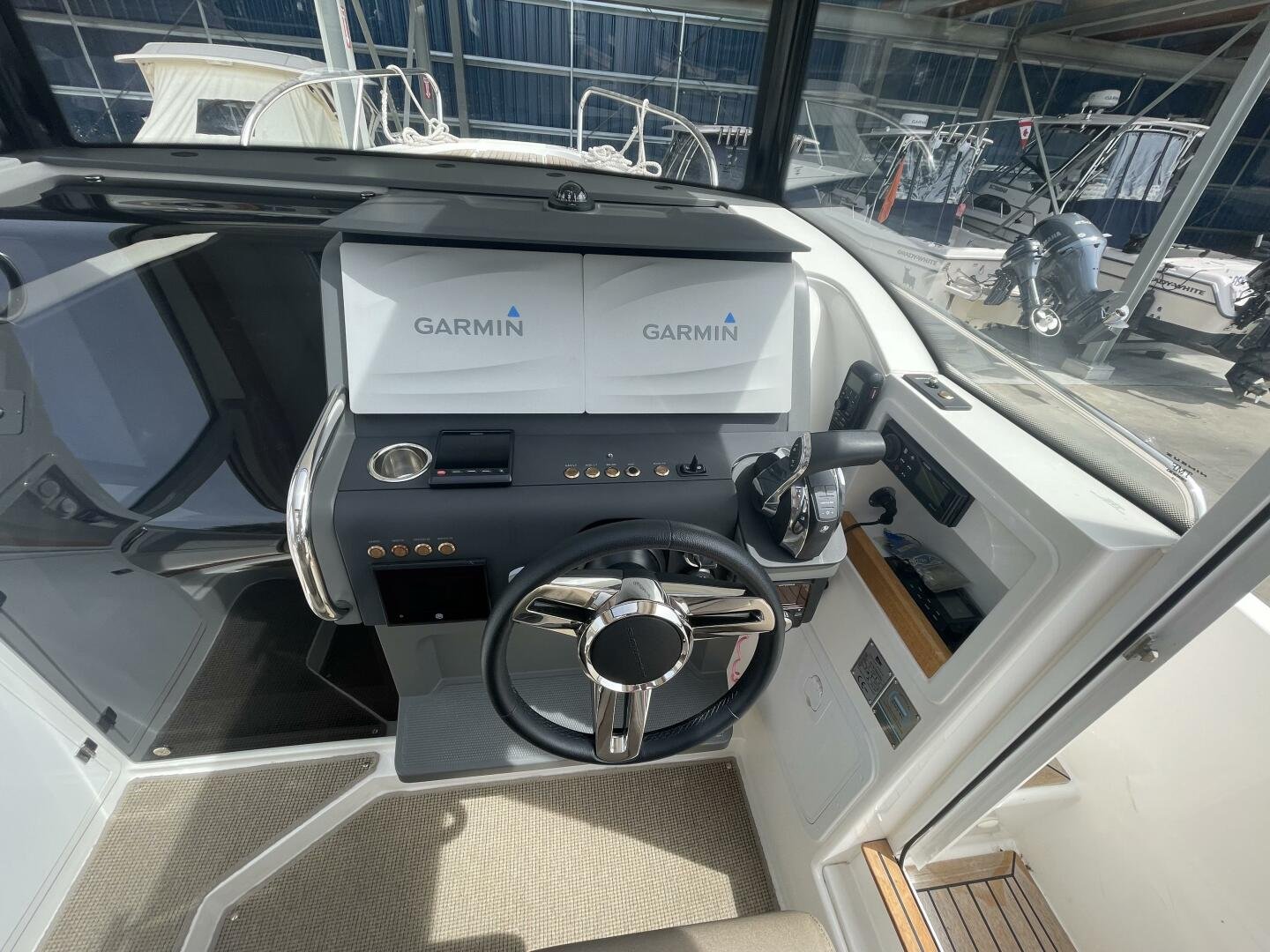 2019 Nimbus Commuter 9