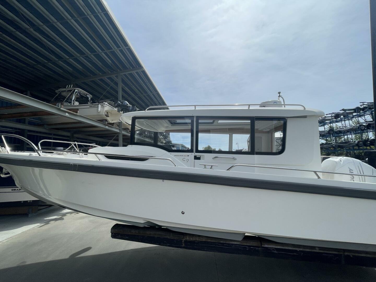 2019 Nimbus Commuter 9