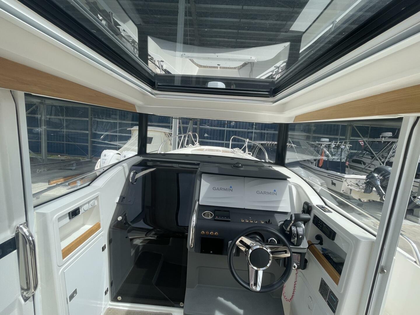 2019 Nimbus Commuter 9