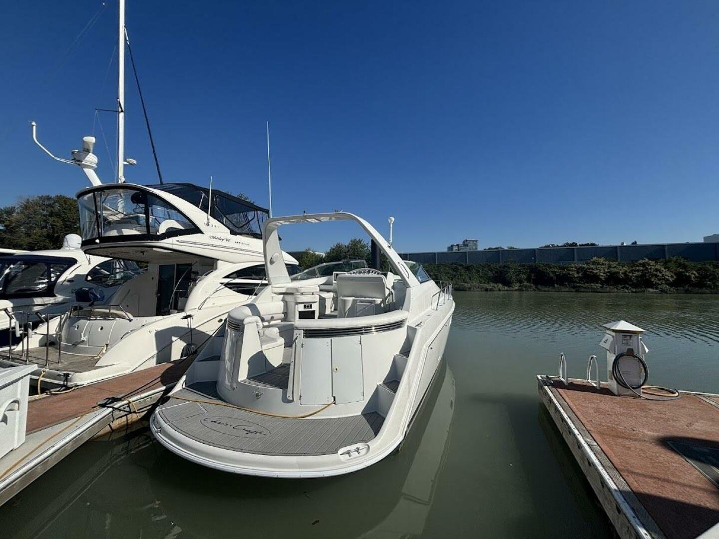 1994 Chris-Craft 380 Continental