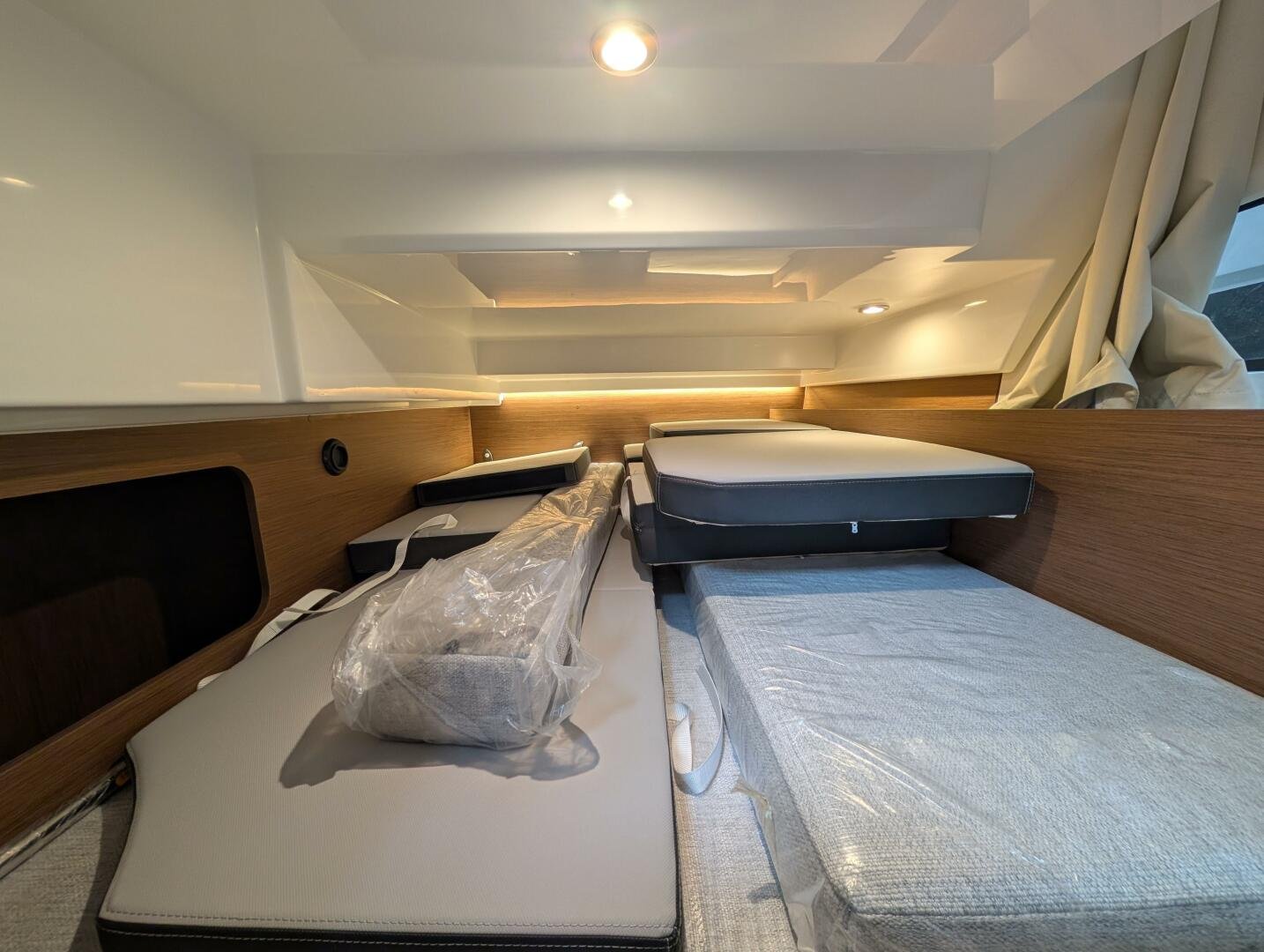 2023 Jeanneau NC 1095 FLY