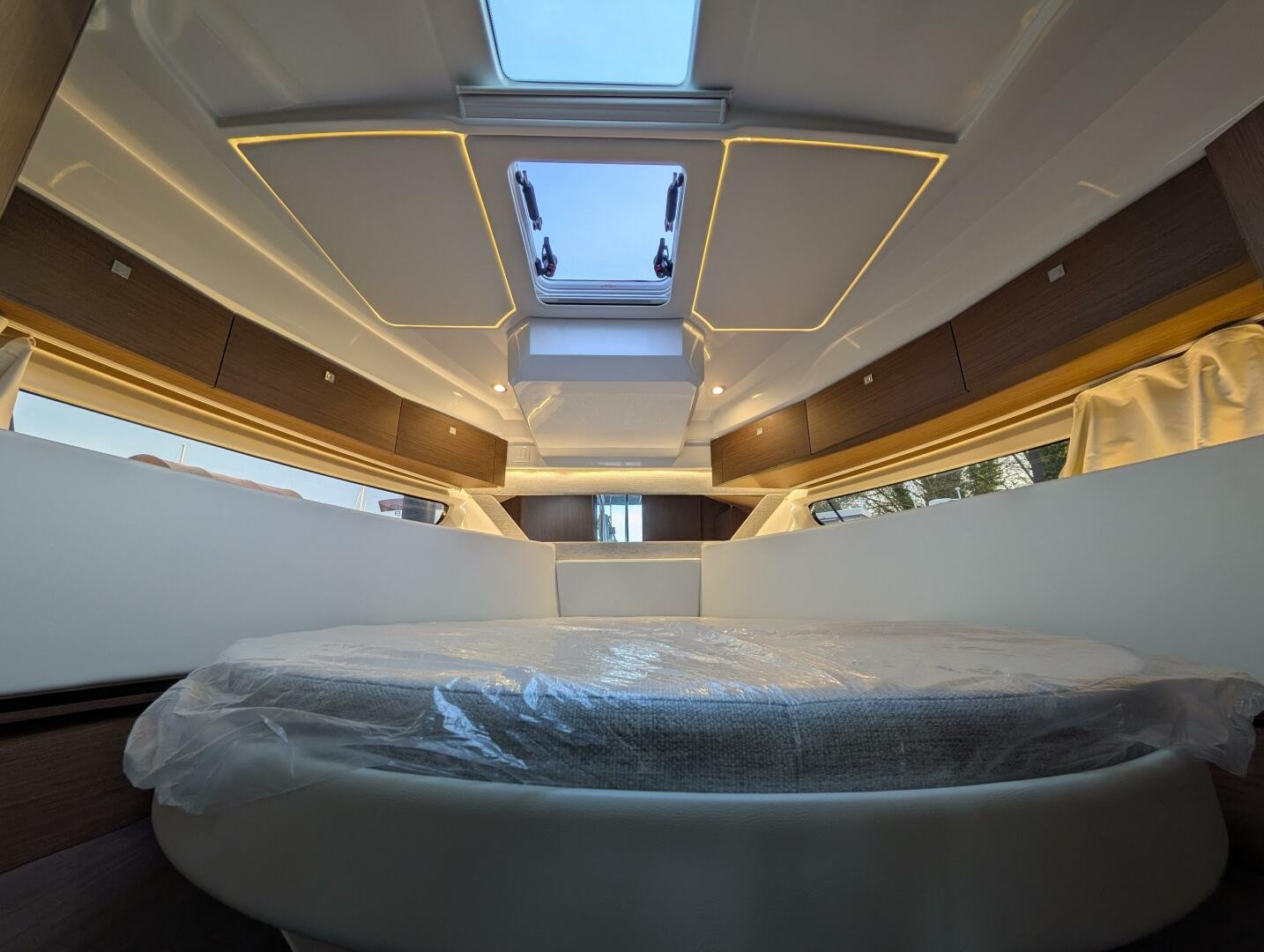 2023 Jeanneau NC 1095 FLY