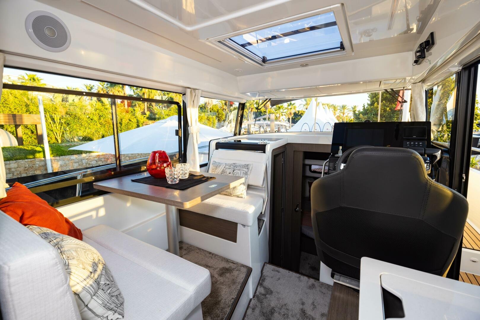 2025 Jeanneau NC 895 Sport