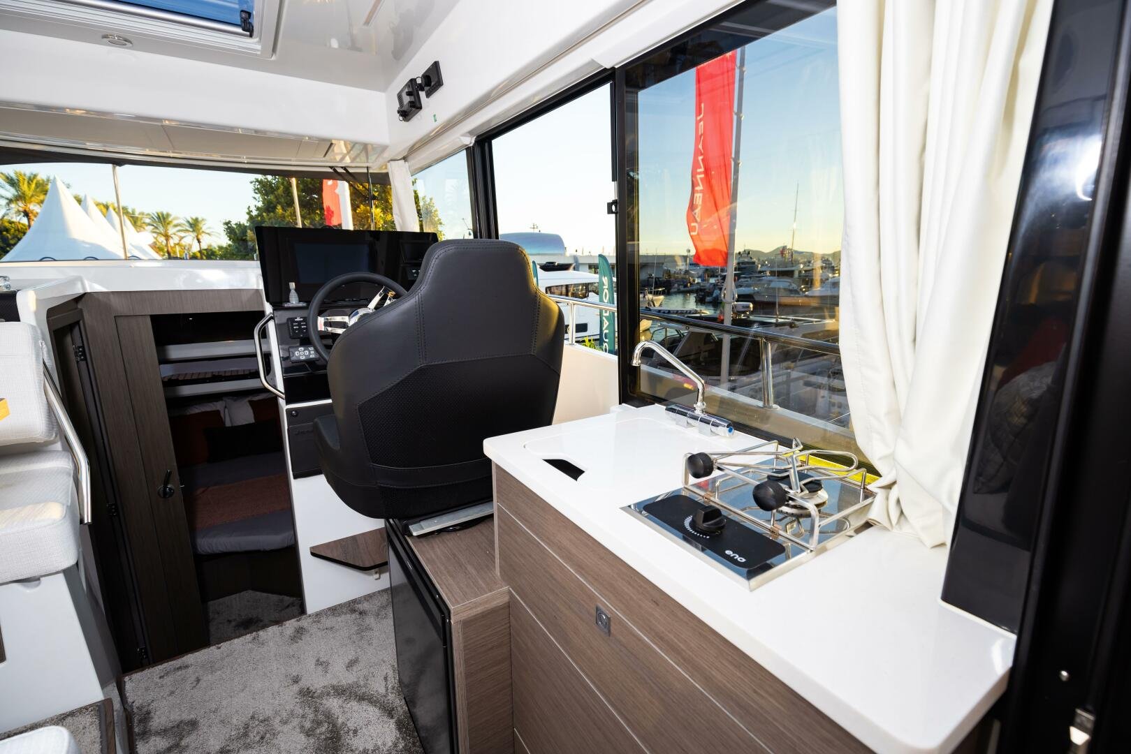 2025 Jeanneau NC 895 Sport