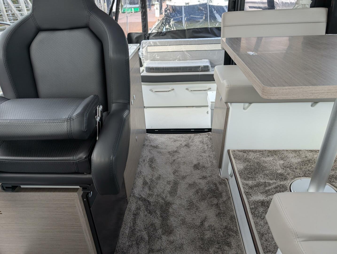 2025 Jeanneau NC 895 S2