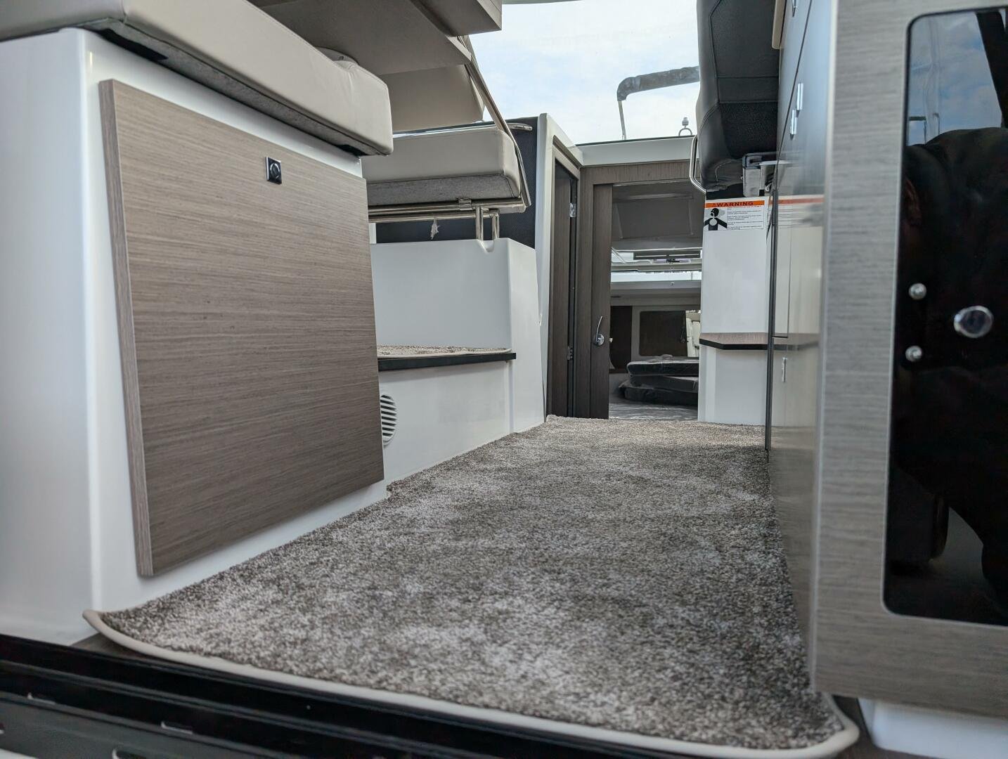 2025 Jeanneau NC 895 S2