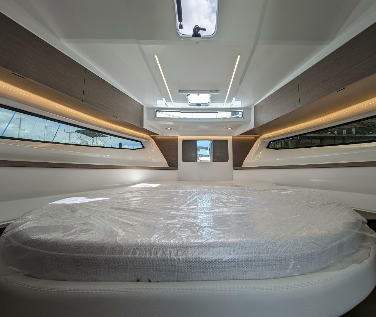 2025 Jeanneau NC 895 S2