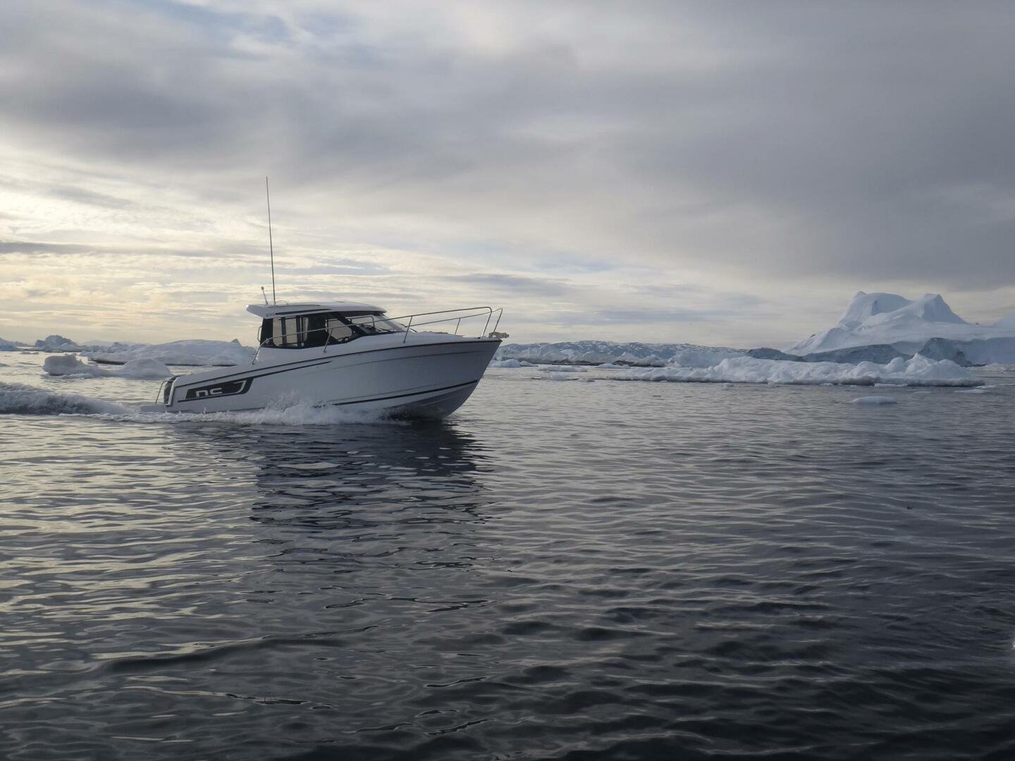 2025 Jeanneau NC 695 S2