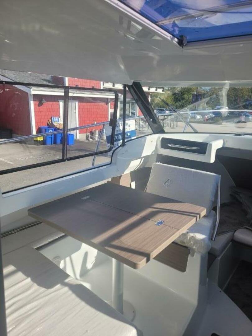 2025 Jeanneau NC 695 S2