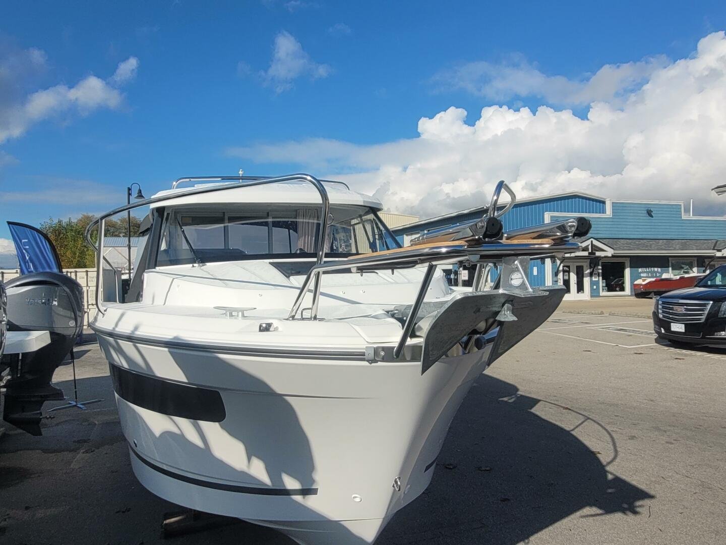 2025 Jeanneau NC 695 S2