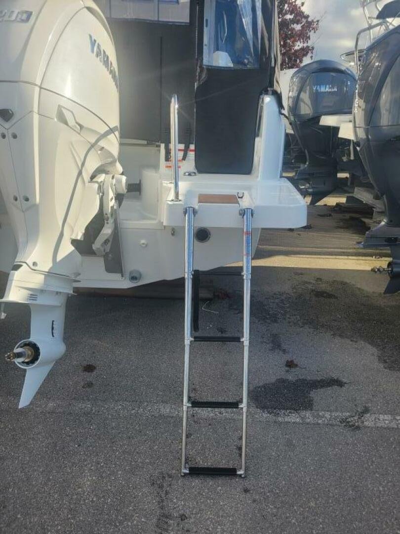 2025 Jeanneau NC 695 S2