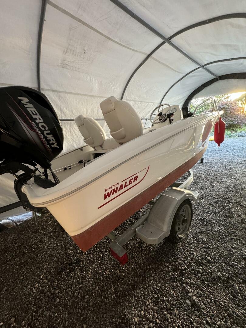 2015 Boston Whaler 130 Super Sport