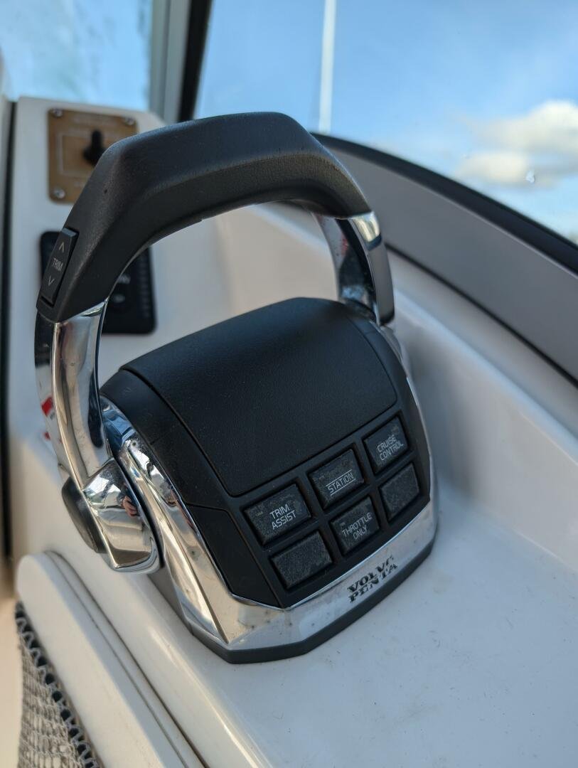 2014 Campion Allante 825i