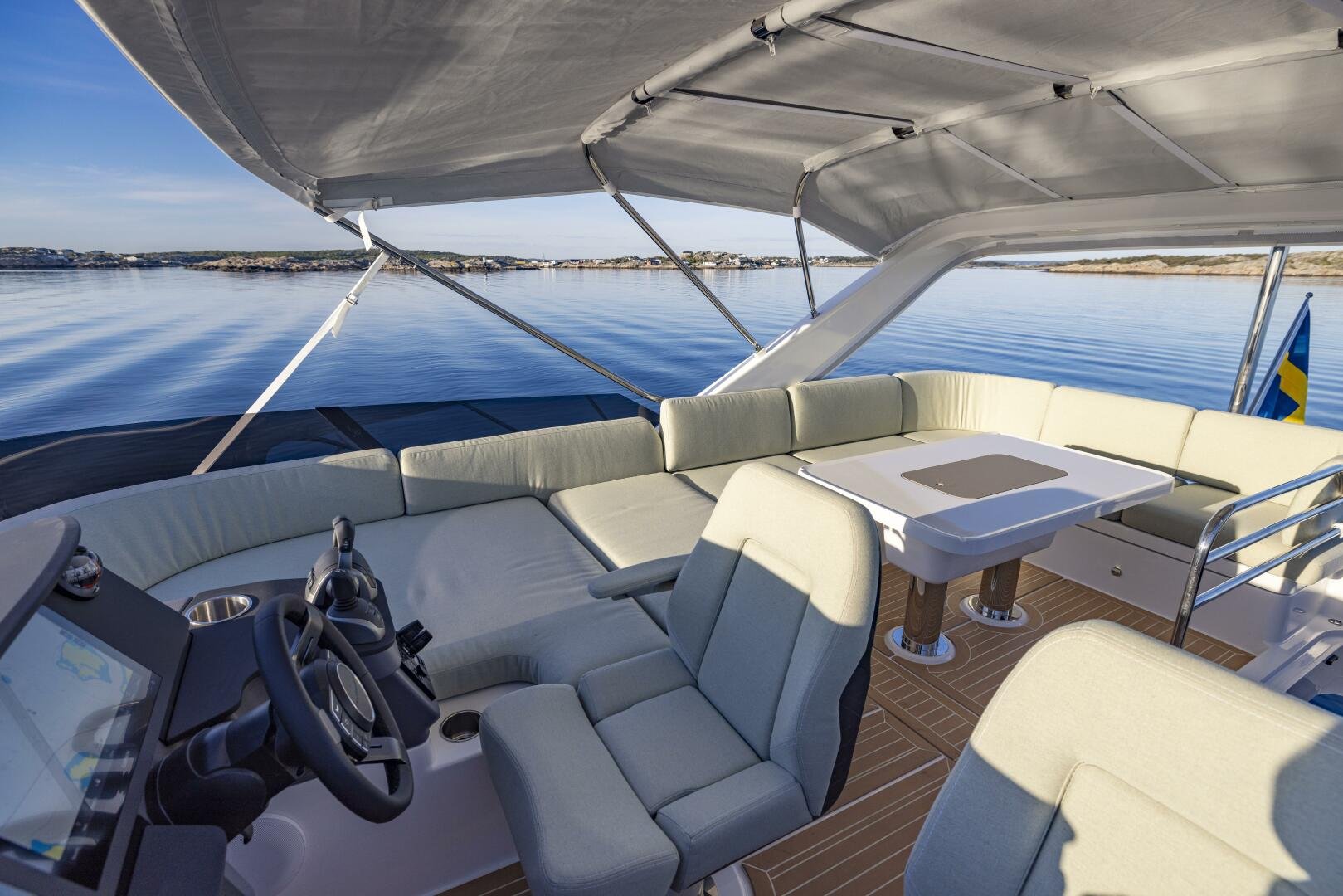 2026 Nimbus 495 Flybridge