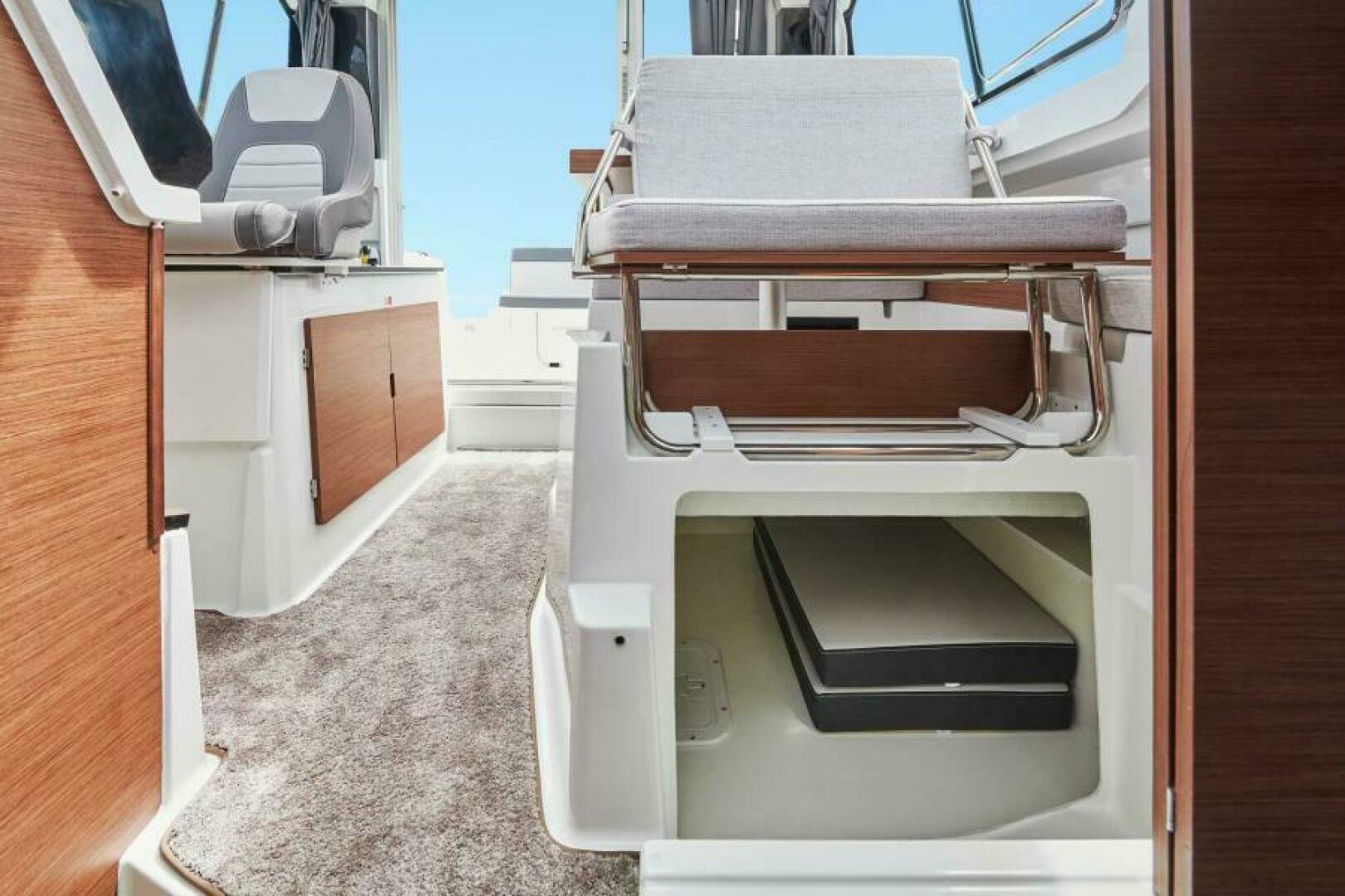 2024 Jeanneau NC 795 S2