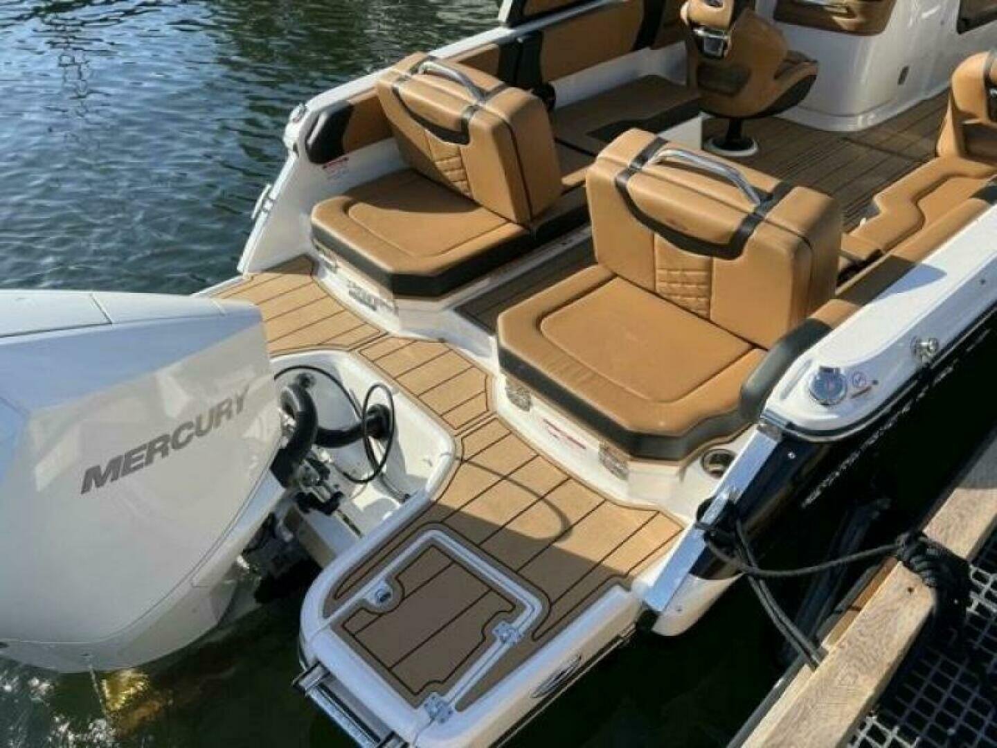 2023 Chaparral 250 OSX