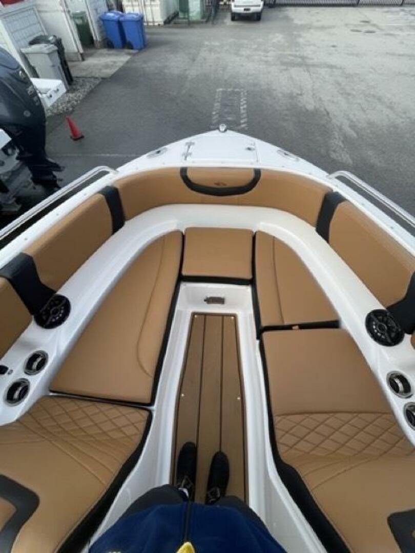 2023 Chaparral 250 OSX