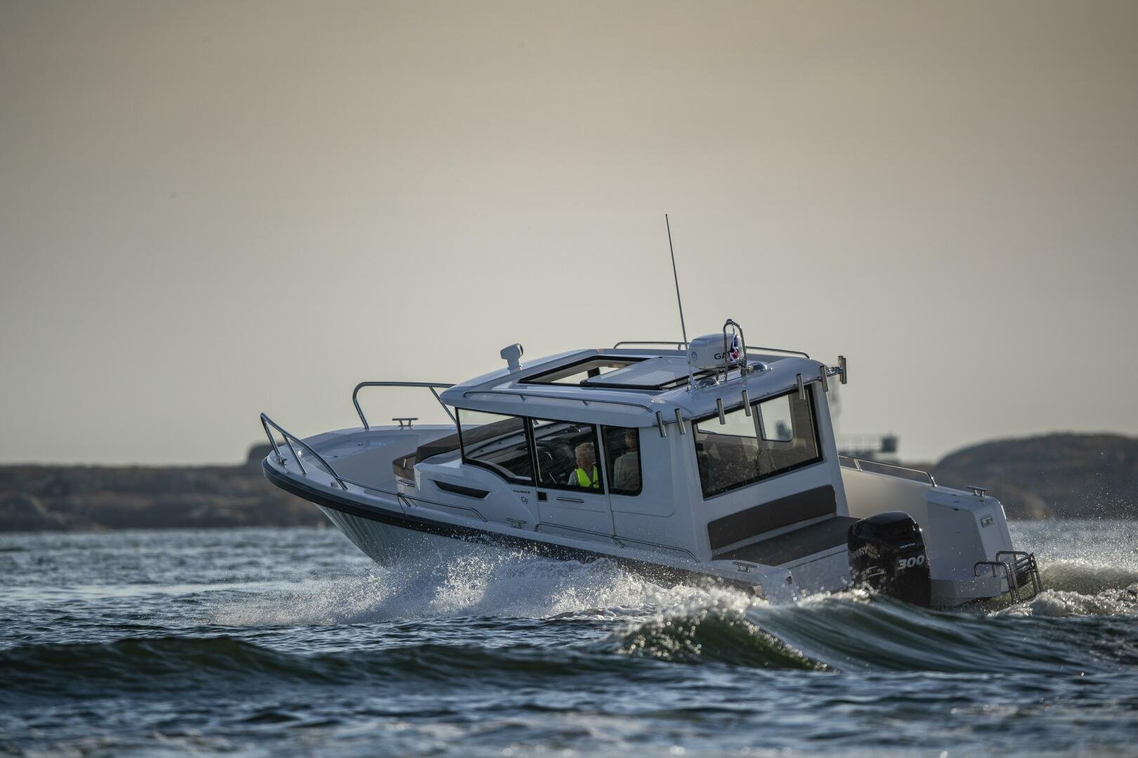 2025 Nimbus Commuter 9