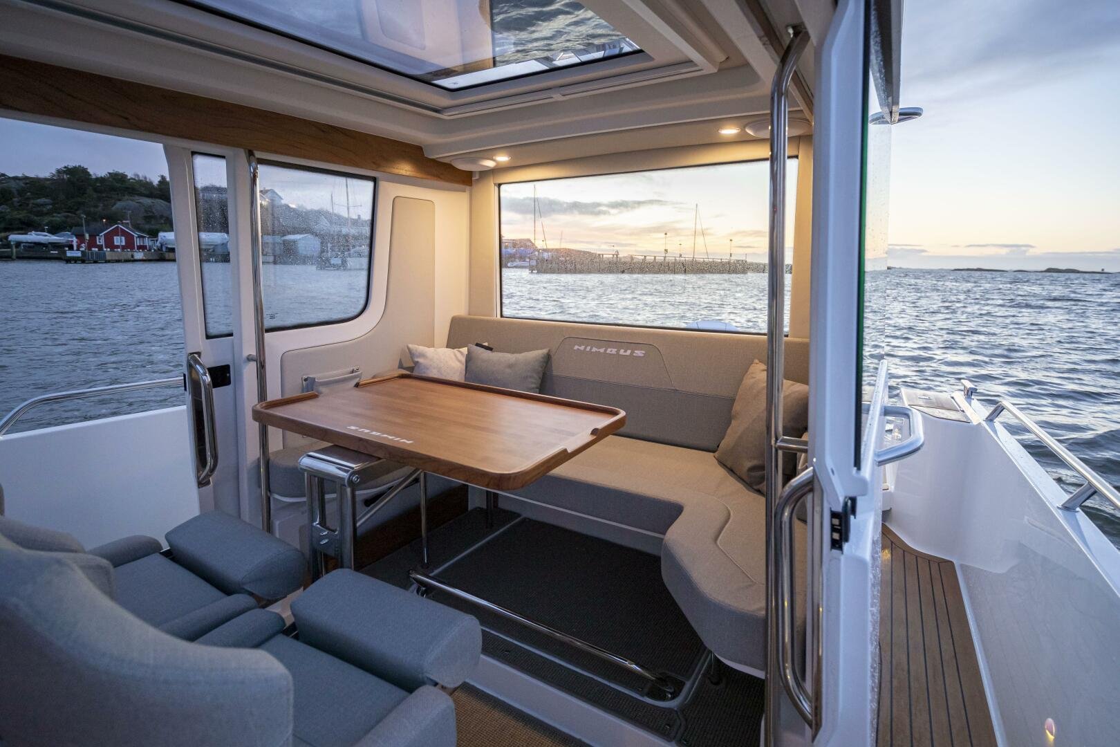 2025 Nimbus Commuter 9