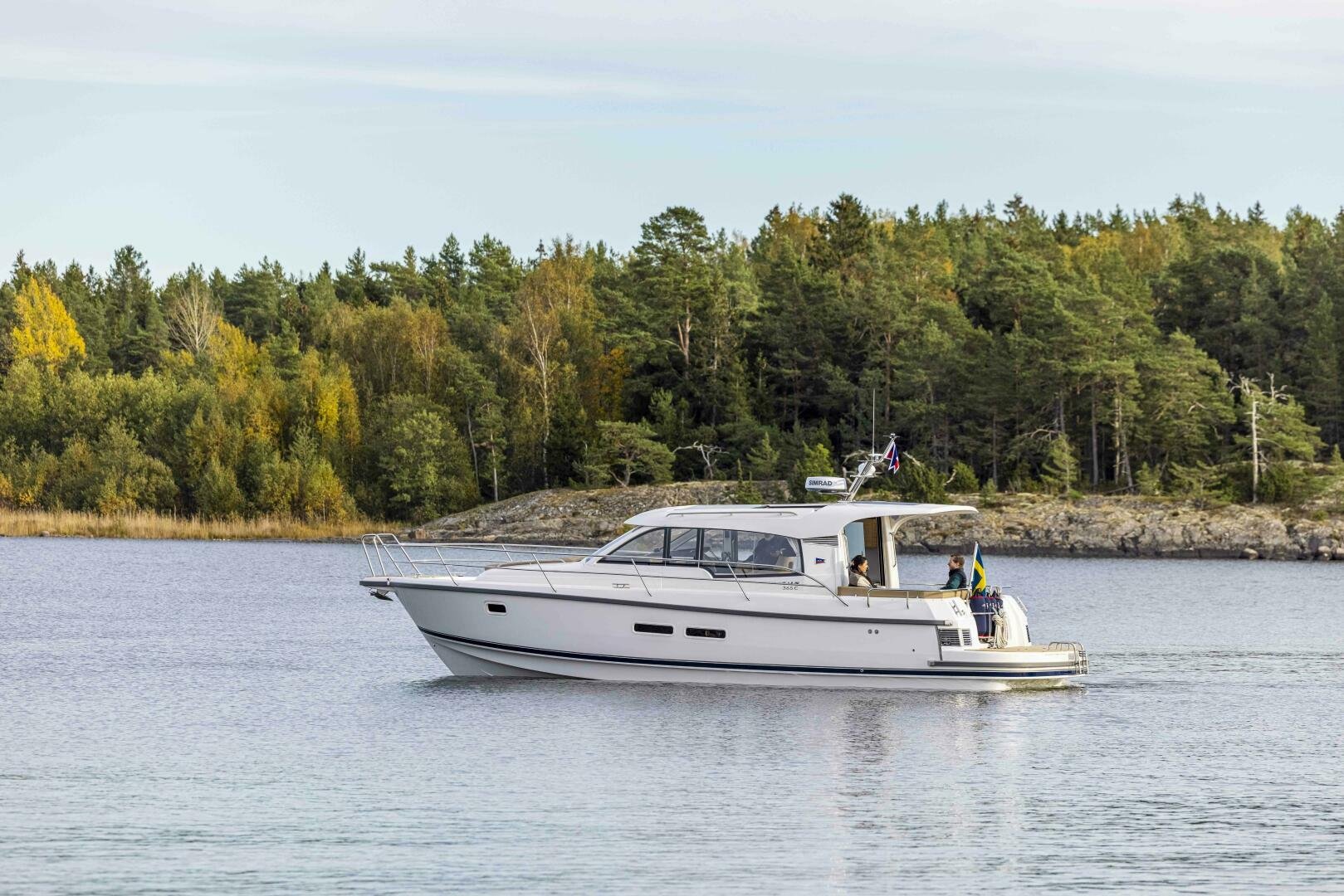 2025 Nimbus 365 Coupe